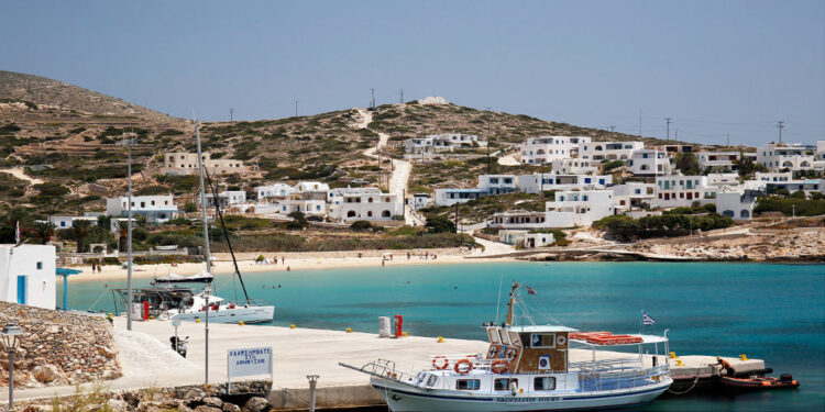 Σταυρός, Δονούσα/Photo: Νίκος Κόκκας