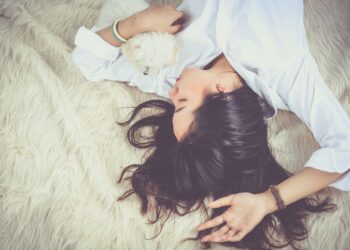 Όταν η αγάπη για τα ζώα φέρνει εξάντληση